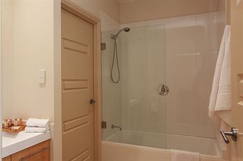 H Boutique Hotel - Hotel Gold Coast 4