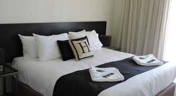 H Boutique Hotel - Hotel Gold Coast 13