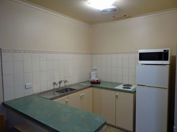 Best Western Fawkner Suites & Serviced Apartments - Hotel Gold Coast 8
