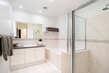 Best Western Fawkner Suites & Serviced Apartments - Hotel Gold Coast 42