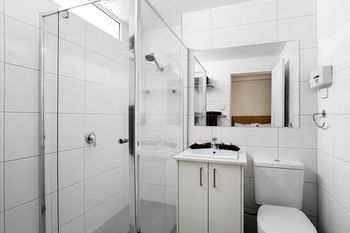 Best Western Fawkner Suites & Serviced Apartments - Hotel Gold Coast 45