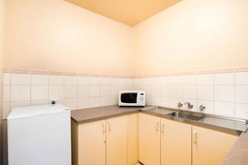 Best Western Fawkner Suites & Serviced Apartments - Hotel Gold Coast 50