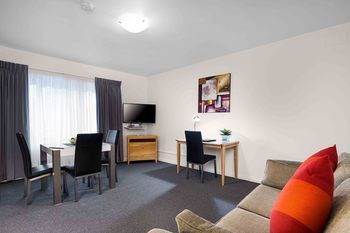 Best Western Fawkner Suites & Serviced Apartments - Hotel Gold Coast 68