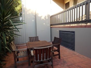 Apartments @ Kew Walpole Gardens - Kew Serviced Townhouses - Hotel Gold Coast 13