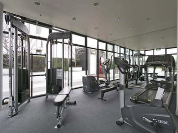 Alpha Apartments Melbourne - Hotel Gold Coast 5