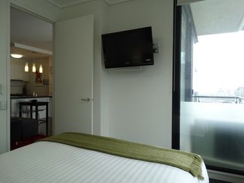 Alpha Apartments Melbourne - Hotel Gold Coast 8