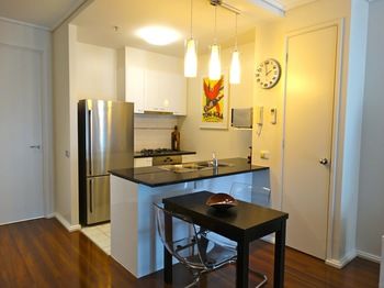 Alpha Apartments Melbourne - Hotel Gold Coast 13