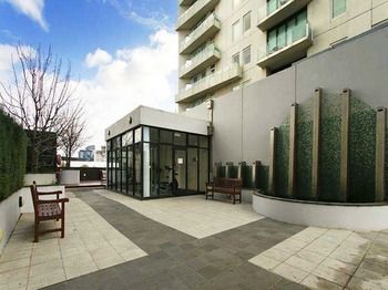 Alpha Apartments Melbourne - Hotel Gold Coast 40