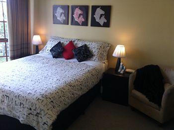 Australian Home Away @ Doncaster Elgar - Hotel Gold Coast 4