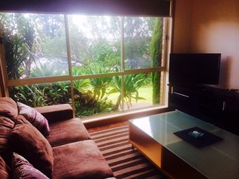 Australian Home Away @ East Doncaster Andersons Creek 1 - Hotel Gold Coast 12