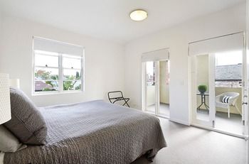 Albert Road Serviced Apartments - Hotel Gold Coast 0