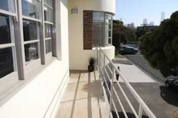 Albert Road Serviced Apartments - Hotel Gold Coast 2