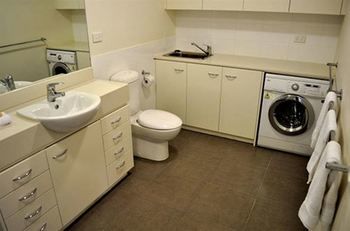 Albert Road Serviced Apartments - Hotel Gold Coast 10