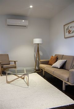 AKOM Prahran - Hotel Gold Coast 1