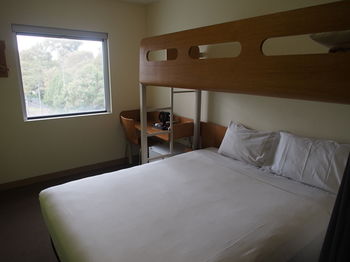 Ibis Budget Sydney Olympic Park - Hotel Gold Coast 13