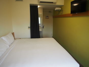 Ibis Budget Sydney Olympic Park - Hotel Gold Coast 17