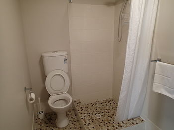 Dungowan Waterfront Apartments - Hotel Gold Coast 2