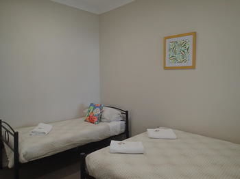 Dungowan Waterfront Apartments - Hotel Gold Coast 10