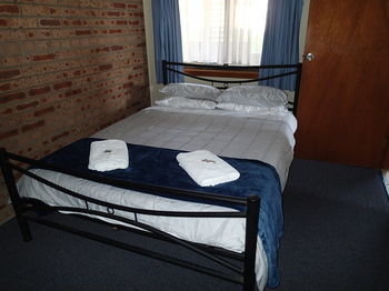 Dungowan Waterfront Apartments - Hotel Gold Coast 15