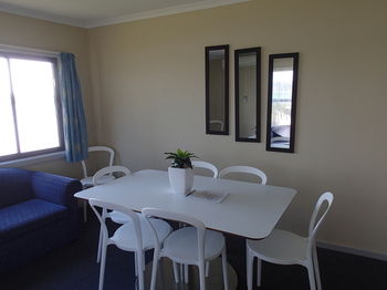 Dungowan Waterfront Apartments - Hotel Gold Coast 28