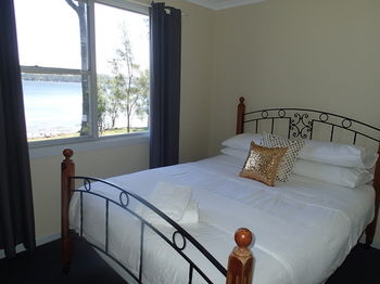 Dungowan Waterfront Apartments - Hotel Gold Coast 185