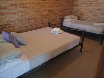 Dungowan Waterfront Apartments - Hotel Gold Coast 191