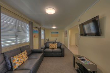 Alex Beach Cabins - Hotel Gold Coast 14