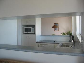 Estoril On Moffat - Hotel Gold Coast 5