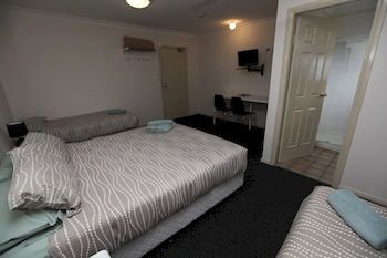 Across Country Motel And Serviced Apartments - Hotel Gold Coast 4