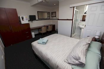 Across Country Motel And Serviced Apartments - Hotel Gold Coast 8