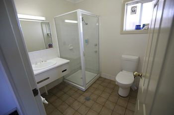 Across Country Motel And Serviced Apartments - Hotel Gold Coast 12