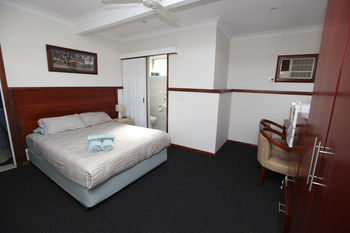 Across Country Motel And Serviced Apartments - Hotel Gold Coast 15