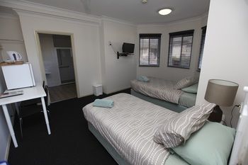 Across Country Motel And Serviced Apartments - Hotel Gold Coast 19