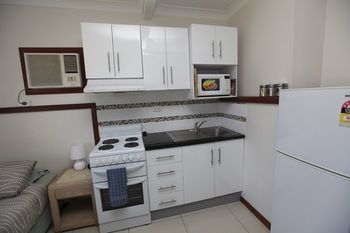 Across Country Motel And Serviced Apartments - Hotel Gold Coast 25