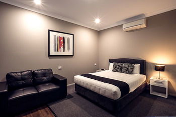 Akuna Motor Inn And Apartments - Hotel Gold Coast 13
