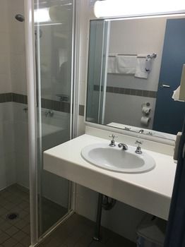 Waterview Gosford Motor Inn - Hotel Gold Coast 20