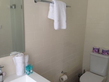 Huskisson Beach Bed And Breakfast - Hotel Gold Coast 19