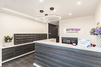 City Edge Box Hill - Hotel Gold Coast 17