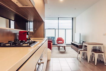 City Edge Box Hill - Hotel Gold Coast 29