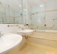 Neutral Bay 46 Young Furnished Apartment - Hotel Gold Coast