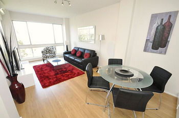 Neutral Bay 63 Ben Furnished Apartment - Hotel Gold Coast 3
