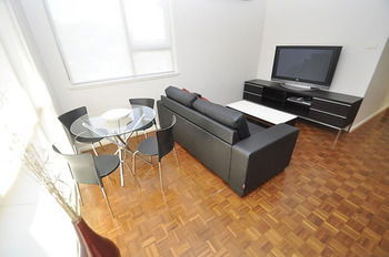 Neutral Bay 9 Bent Furnished Apartment - Hotel Gold Coast 1