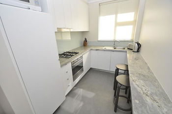Neutral Bay 9 Bent Furnished Apartment - Hotel Gold Coast 2