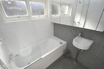 Neutral Bay 9 Bent Furnished Apartment - Hotel Gold Coast 3