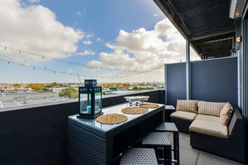 UrbanMinder @ Montague - Hotel Gold Coast 0