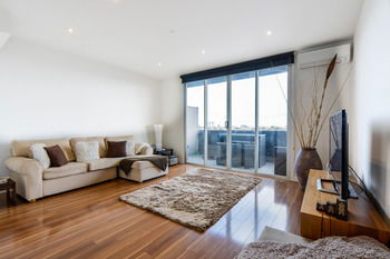 UrbanMinder @ Montague - Hotel Gold Coast 4