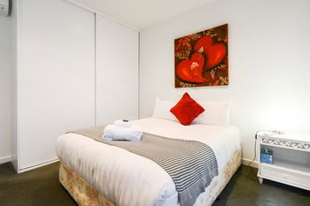 UrbanMinder @ Montague - Hotel Gold Coast 10