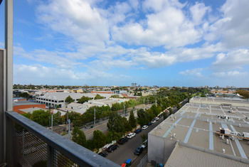 UrbanMinder @ Montague - Hotel Gold Coast 15