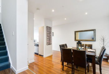 UrbanMinder @ Montague - Hotel Gold Coast 18