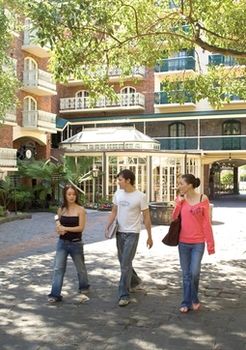 RMIT Village - Hotel Gold Coast 2